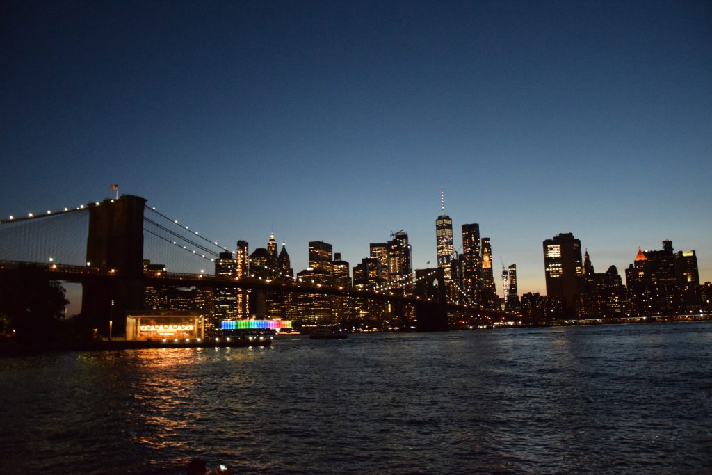 brooklyn bridge new york city at night