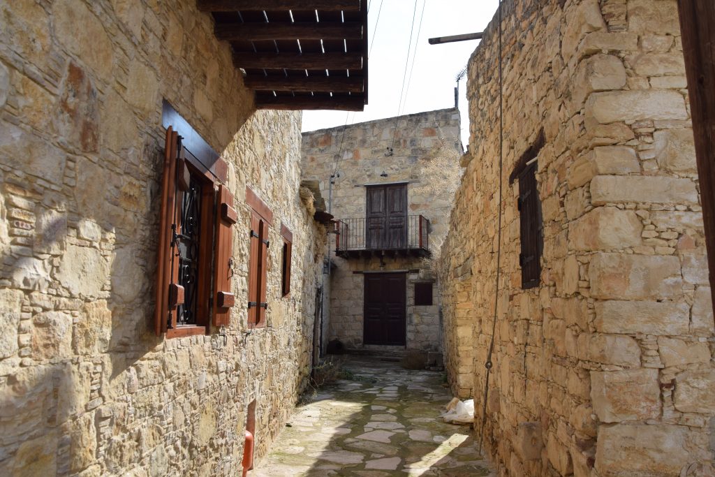 Χωριά της Κύπρου που πρεπει να επισκφτείς Λόφου nonstoptravellers