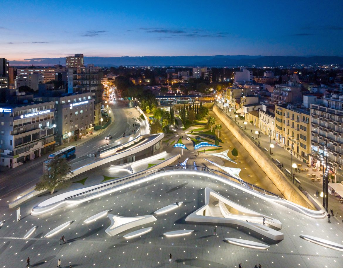 led-eleftheria-square-by LED Linear