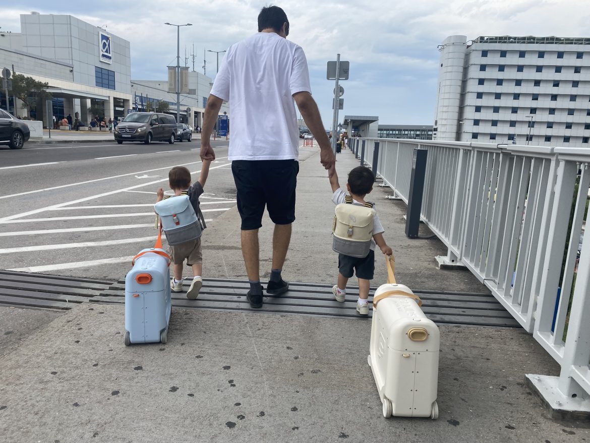 stokke jetkids bedbox and backpack traveling with twins